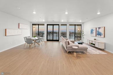 Floor to Ceiling Windows