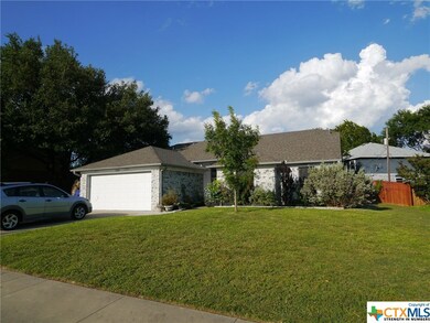 135 Zarley Dr, Copperas Cove, TX 76522 - photo 2