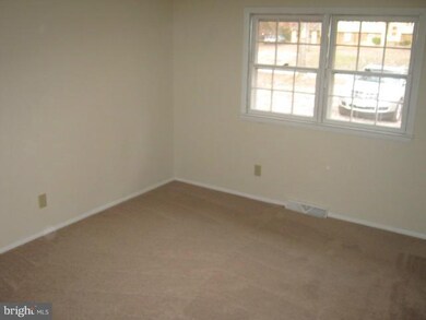 22028 Willis Dr, California, MD 20619 - photo 6