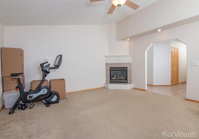 4285 Farm Field-17