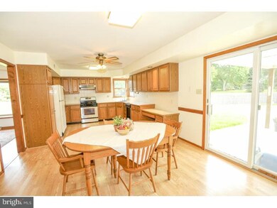 1738 Talbot Rd, Blue Bell, PA 19422 - photo 5