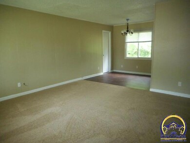 3643 SW Clare Ave, Topeka, KS 66611 - photo 4