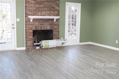 60 Lynwood Cir, Asheville, NC 28806 - photo 6