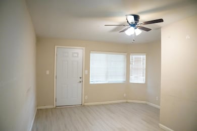 8124 S Cherry Ave, Fresno, CA 93725 - photo 3