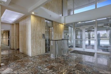 East Cooperative Lafayette unit 1509, Detroit, MI 48207 - photo 4