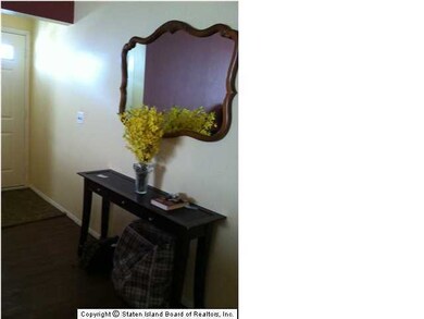 89 Gervil St unit 89, Staten Island, NY 10309 - photo 3