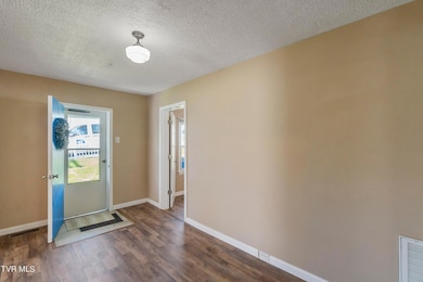 312 N Highland Ave, Greeneville, TN 37745 - photo 5