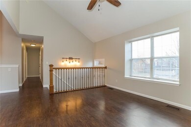 118 E Calico Dr, Raymore, MO 64083 - photo 2