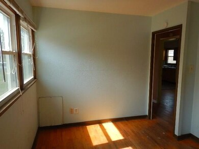 1008 38th St SE, Cedar Rapids, IA 52403 - photo 6