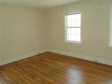 423 N Center St, Statesville, NC 28677 - photo 5