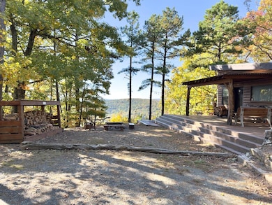 View of yard featuring a mountain view