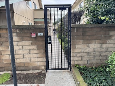 5238 Hayter Ave unit 2, Lakewood, CA 90712 - photo 2