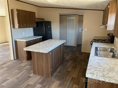 85 Four Wheel Dr, Hendersonville, NC 28792 - photo 3