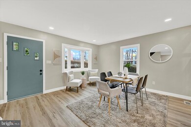 8525 Oakleigh Rd, Parkville, MD 21234 - photo 3