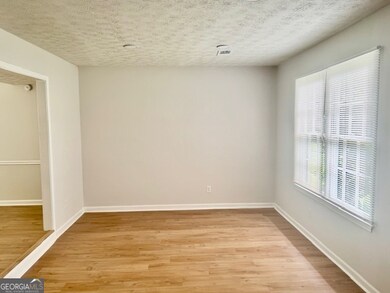 6531 Edenfield Dr, Lithonia, GA 30058 - photo 7