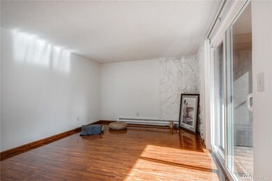 7315 224th St SW unit B2, Edmonds, WA 98026 - photo 2