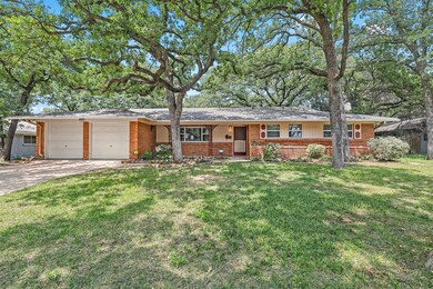 524 Brookview Dr, Hurst, TX 76054 - photo 2