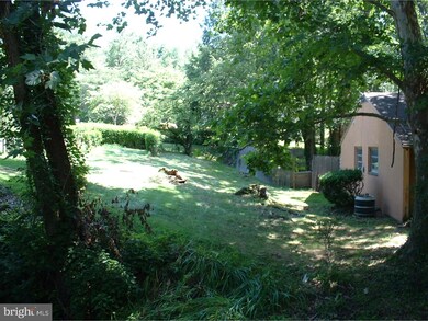 136 Wallingford Ave, Wallingford, PA 19086 - photo 2