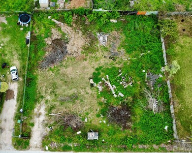 7425 Dyer St, Houston, TX 77088 - photo 3