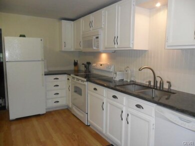 407 S Canal St, Walnutport, PA 18088 - photo 7