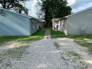 20 W Miner Ave, Linton, IN 47441 - photo 3