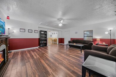 15140 Towerwood Dr, Conroe, TX 77306 - photo 6