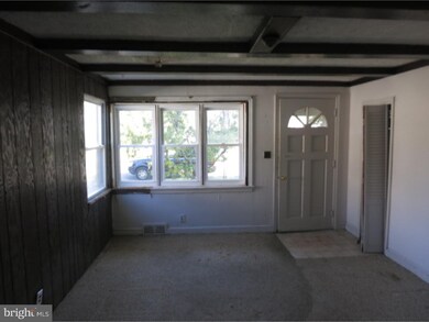 102 W 1st Ave, Runnemede, NJ 08078 - photo 2