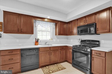 240 Bainbridge Cir, Reading, PA 19608 - photo 7