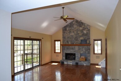 508 Sir Charles Way, Albany, NY 12203 - photo 7