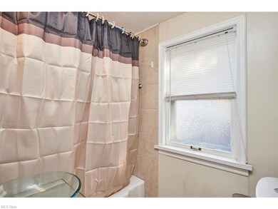 18704 Maple Heights Blvd, Maple Heights, OH 44137 - photo 6