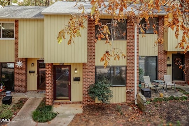 1231 Schaub Dr unit 1231S, Raleigh, NC 27606 - photo 2