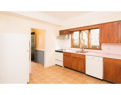 11 Vincent St unit 1, Cambridge, MA 02140 - photo 7