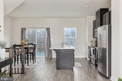 2736 Bears Den Dr, Locust Grove, VA 22508 - photo 4