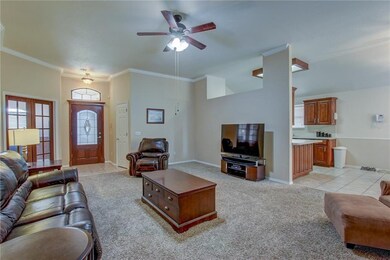 2405 Stonebridge Dr, Norman, OK 73071 - photo 7