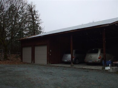 2810 W Evans Creek Rd, Rogue River, OR 97537 - photo 3