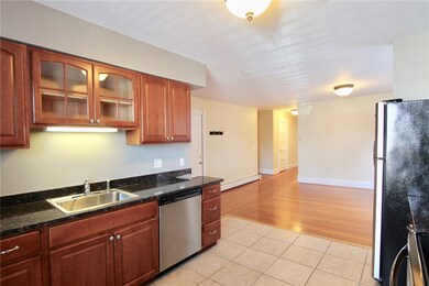 108 Broadway unit 2C, Newport, RI 02840 - photo 3
