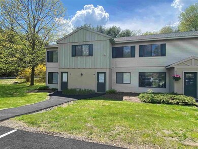 133 Colonial Dr unit 302, White River Junction, VT 05001 - photo 2