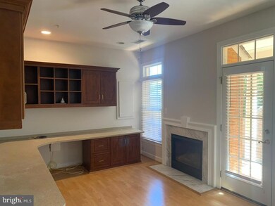 7715 Spoleto Ln, McLean, VA 22102 - photo 3