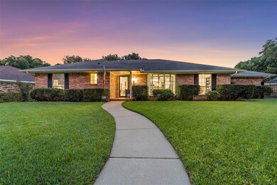 4317 Barcelona Dr, Fort Worth, TX 76133 - photo 3