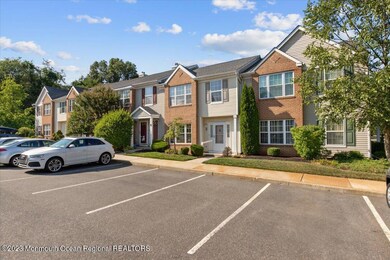 02-31 Heathrow Ct, Unit 7, Freehold Town