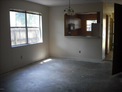 Living room/Dinning room to kitchen