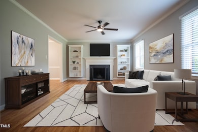 4-4813 GLEN FOREST-LIVING ROOM STAGED