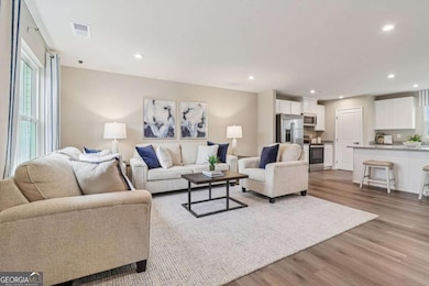 6643 Red Oak Way, Stone Mountain, GA 30087 - photo 2