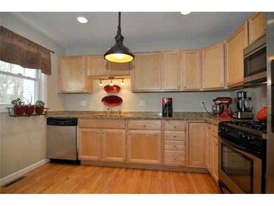 47 Berm Dr unit 47, Cumberland, RI 02864 - photo 4