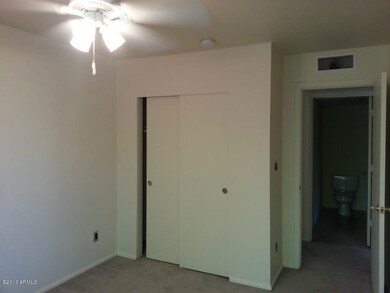 2040 S Longmore unit 62, Mesa, AZ 85202 - photo 5