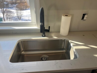 54 Franklin St, Somersworth, NH 03878 - photo 4