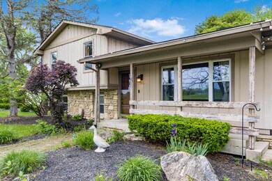 5830 Godown Rd, Columbus, OH 43235 - photo 2