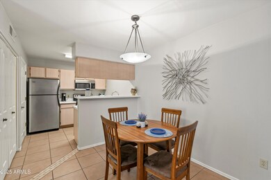 07-Dining Area