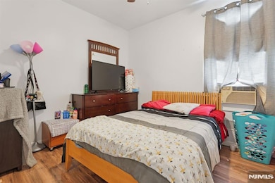 750 S 17th St, Newark, NJ 07103 - photo 7
