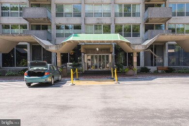 Green Hill Condominiums unit EE618, Wynnewood, PA 19096 - photo 5